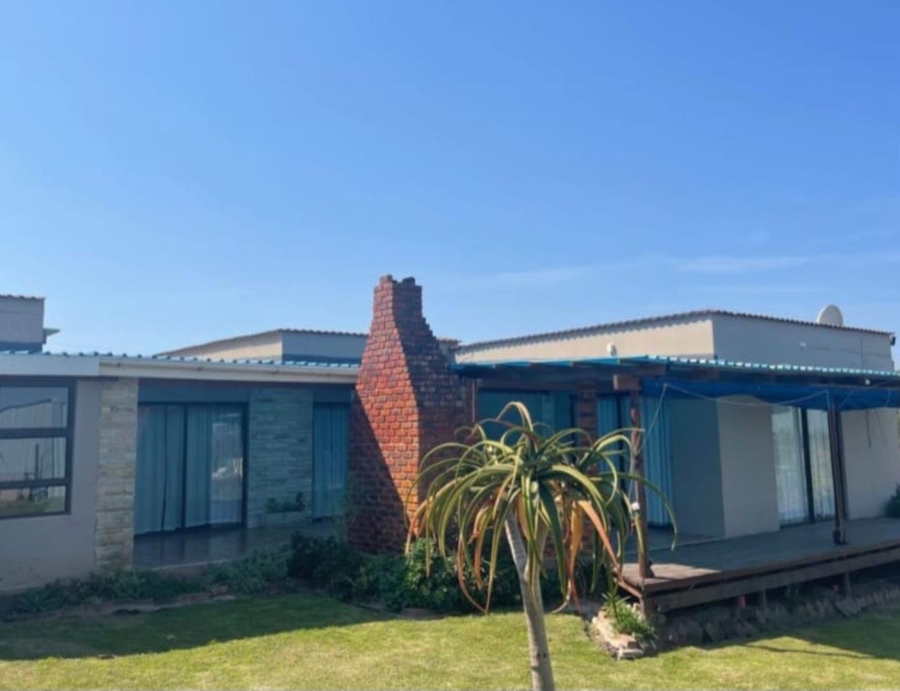 Commercial Property for Sale in Cove Ridge East Eastern Cape